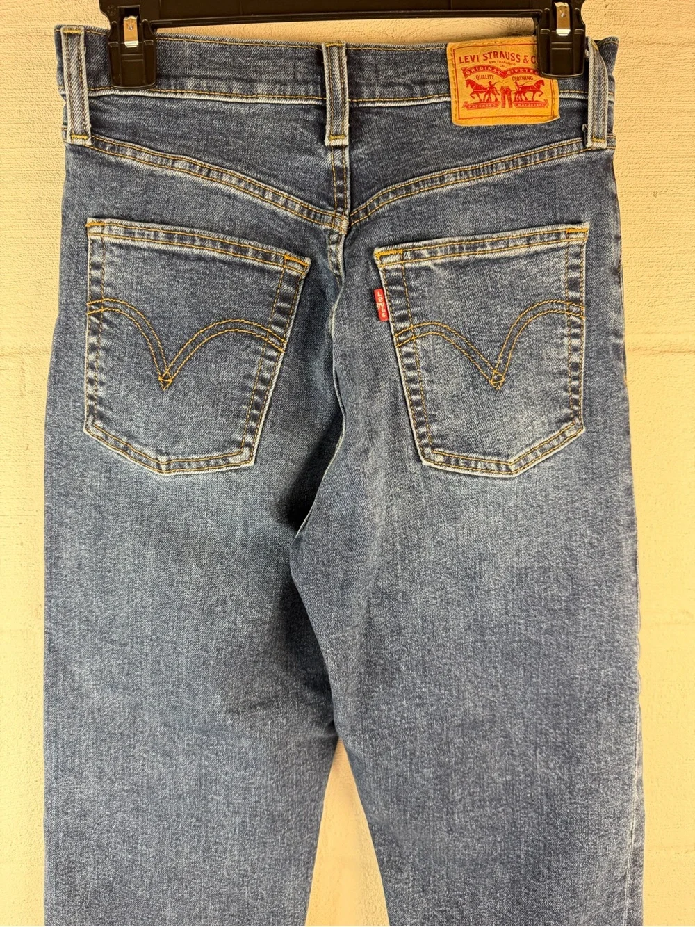 Levi’s Ribcage Straight Ankle Dark Wash Jeans, 28